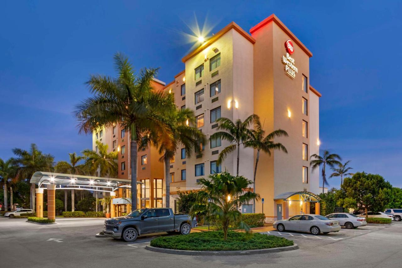 Best Western Plus Miami Executive Airport Hotel And Suites Country Walk Екстер'єр фото