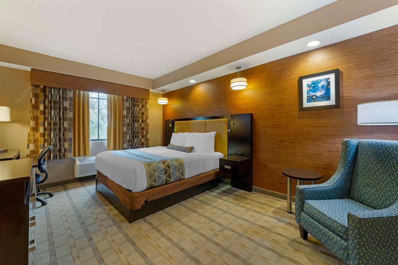 Best Western Plus Miami Executive Airport Hotel And Suites Country Walk Екстер'єр фото