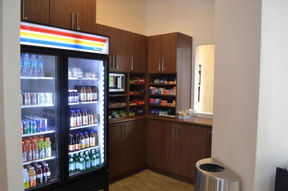 Best Western Plus Miami Executive Airport Hotel And Suites Country Walk Екстер'єр фото